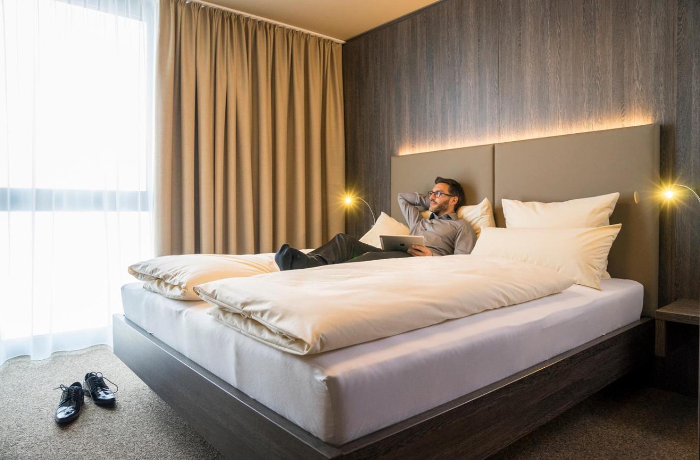 Myhotel Muenchen אולכינג מראה חיצוני תמונה